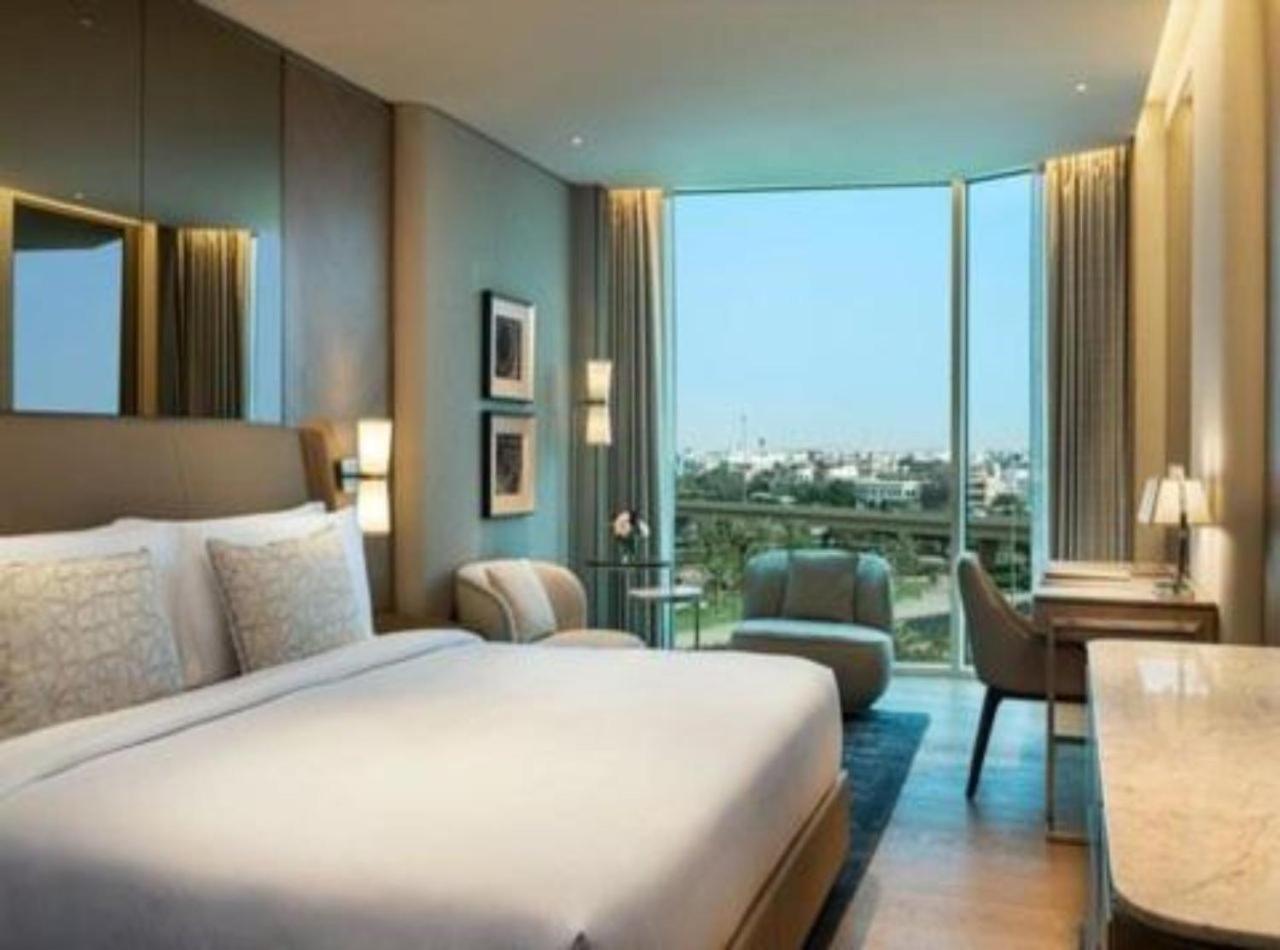 Hotel Rosewood Near Delhi Airport 新德里 外观 照片