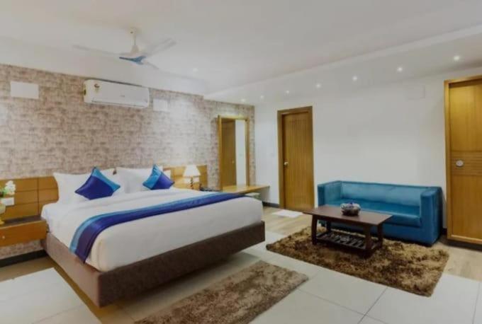 Hotel Rosewood Near Delhi Airport 新德里 外观 照片
